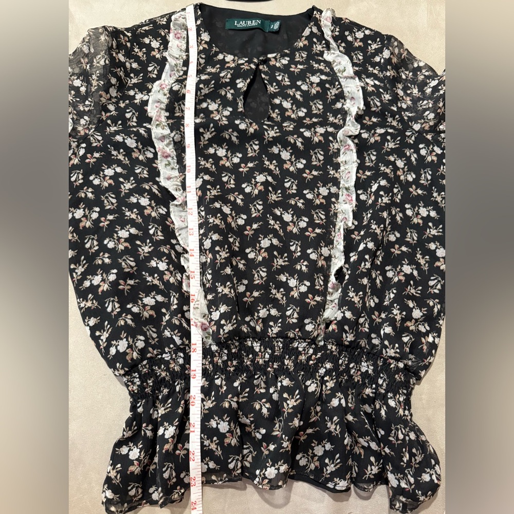 Lauren Ralph Lauren Aindrea Womens Ruffles Smocked Blouse Size SP - Picture 13 of 13